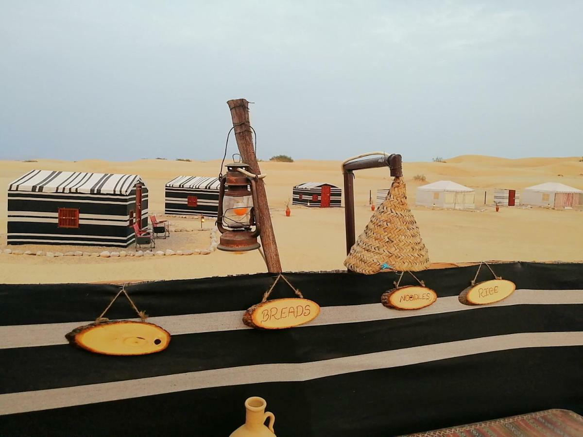 Legend Desert Camp Fulayj al Masha'ikh Esterno foto